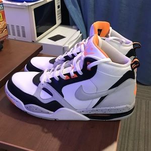 Nike Flight size 12